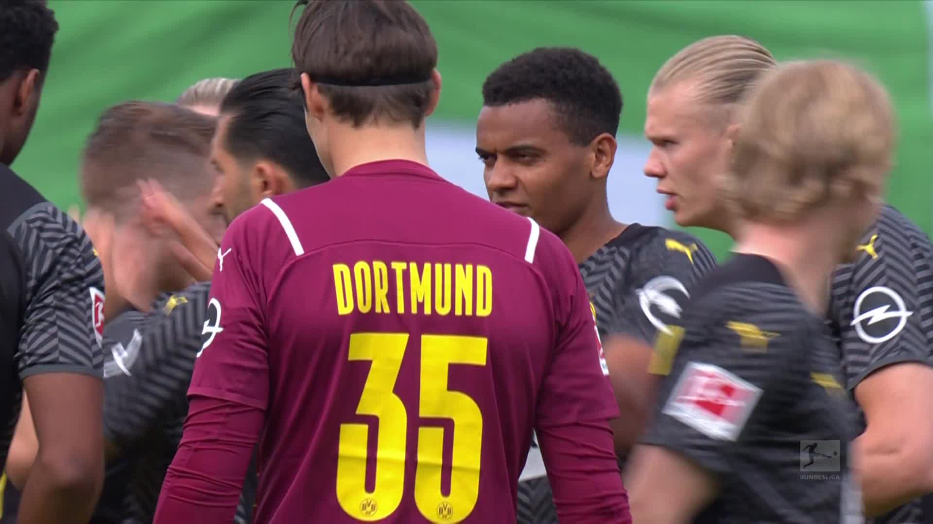 欢迎韩国访客来公司参观交流